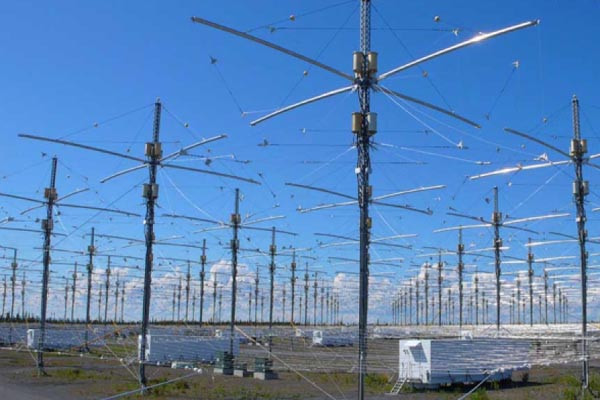 O καιρός σε όλο το κόσμο τρελάθηκε: Η στιγμή που το τσουνάμι χτυπά τη Γροιλανδία – Μυστικά πειράματα με Haarp;